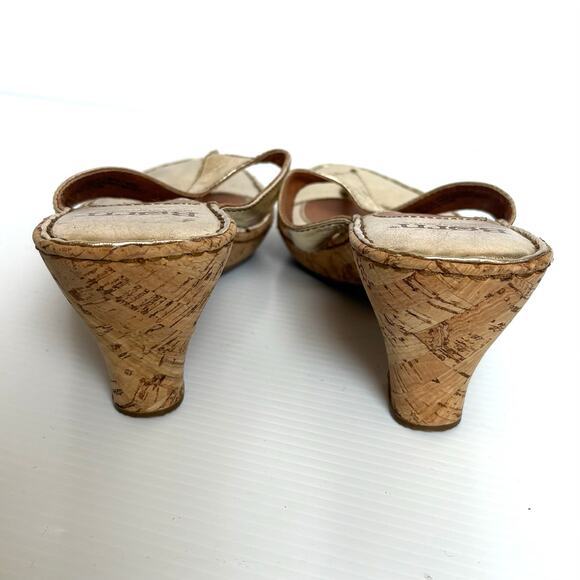 Born Sandals Cork Wedge Heel Gold Metallic Leather Thong Arch Support Women’s 9 - Picture 3 of 8